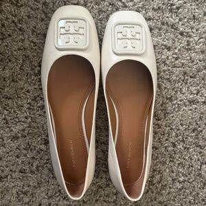 Tory Burch 9 flats